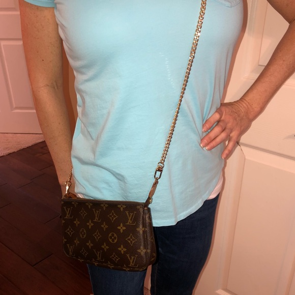 louis vuitton pochette crossbody